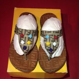 100% Fendi Girl’s Sandals